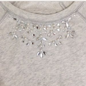 💙Abercrombie embellished sweater